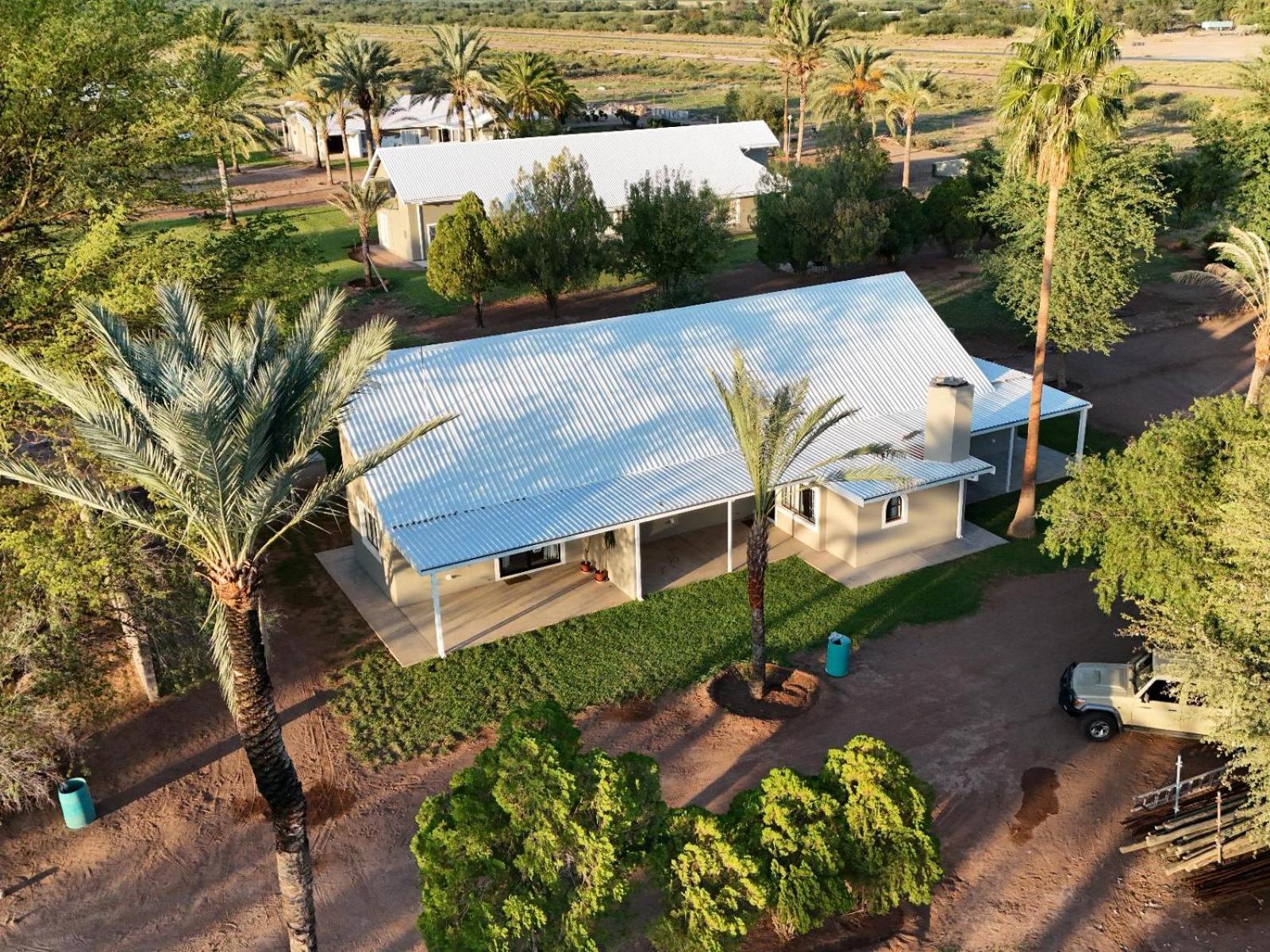 Flying Ostrich Guesthouse & Self-Catering Accommodation Mariental Exterior photo