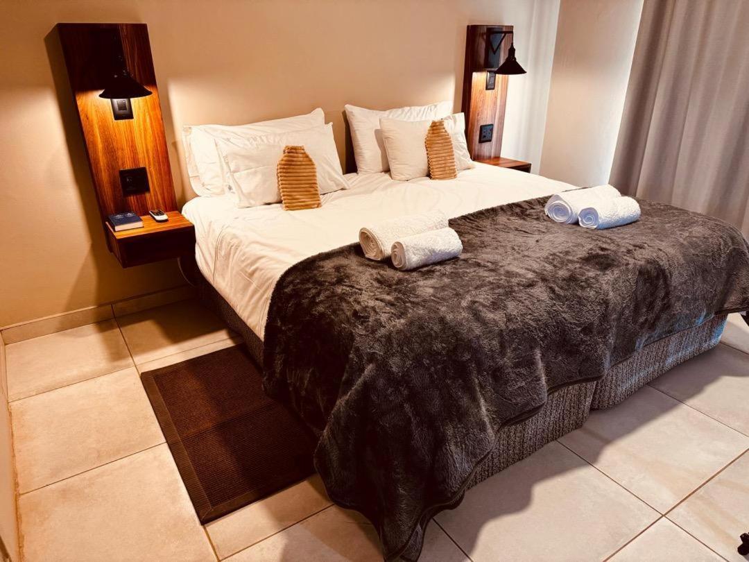 Flying Ostrich Guesthouse & Self-Catering Accommodation Mariental Room photo