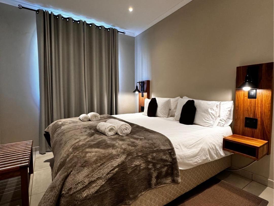 Flying Ostrich Guesthouse & Self-Catering Accommodation Mariental Room photo